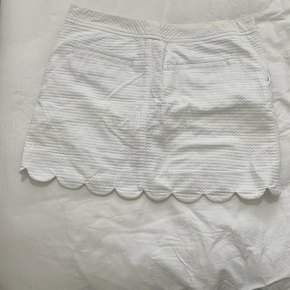 Lilly Pulitzer skort - Picture 2 of 2